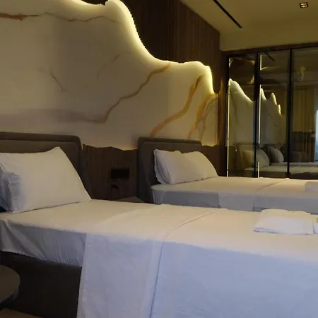 Golden Stone Akcay Hotel